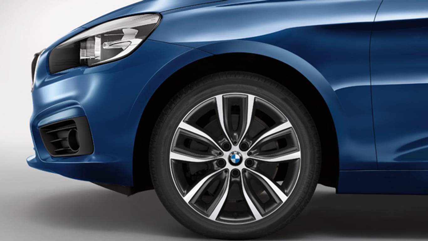 Neues Mini-SUV von BMW soll auf dem 2er Active Tourer basieren.