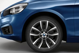 Neues Mini-SUV von BMW soll auf dem 2er Active Tourer basieren.