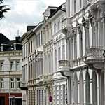 Platz 3: Bonn. Die ehemalige Bundeshauptstadt ist noch immer ein attraktiver Immobilienstandort. Die Leerstandsquoten sind hier besonders niedrig - entsprechend gering bewerten Experten das Investitionsrisiko.