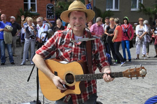 Musiker Jimmy Kelly kann sich erneut über Nachwuchs freuen.