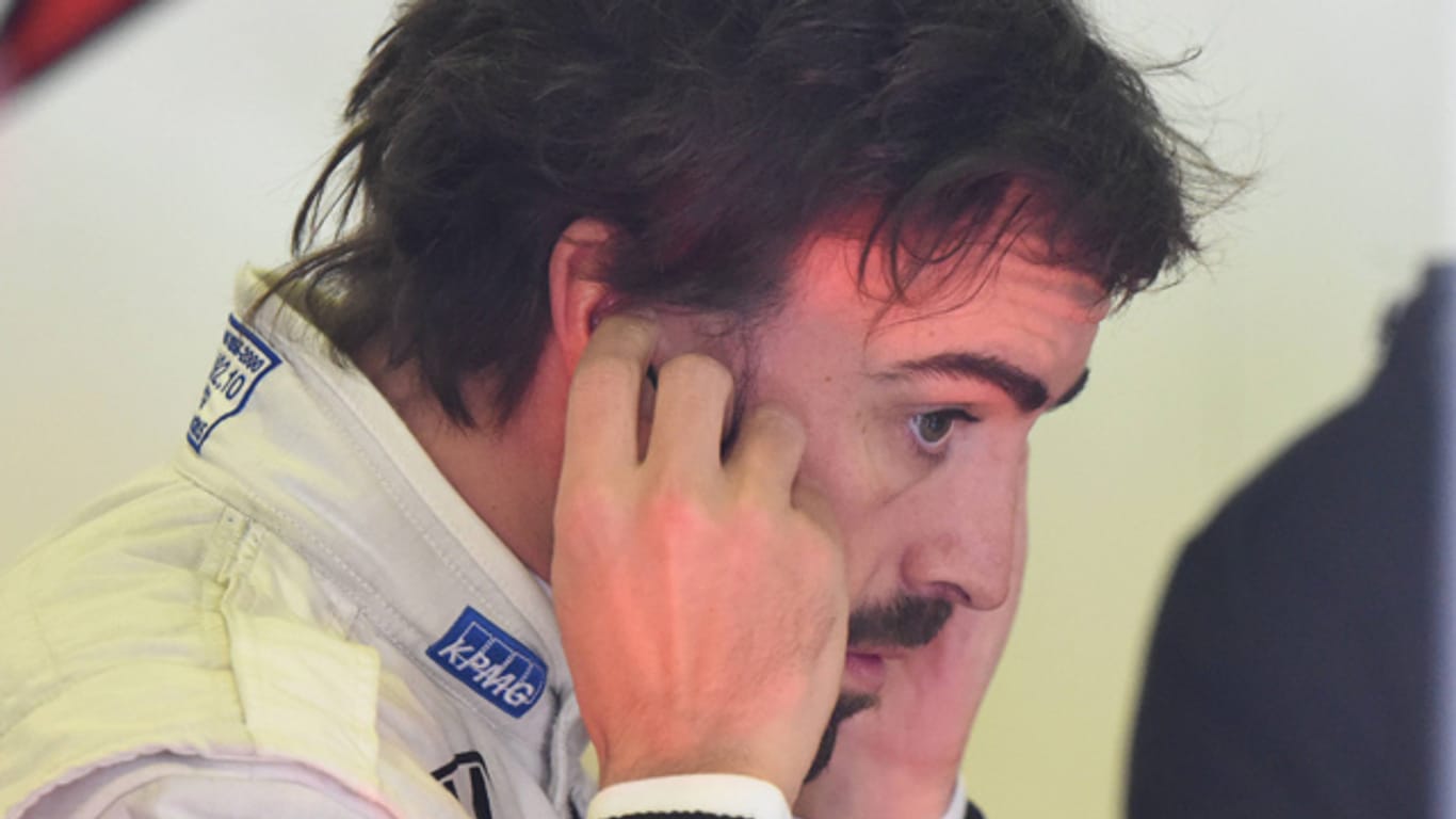 Fernando Alonso bei den Testfahrten in Barcelona kurz vor seinem Unfall.