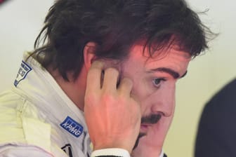 Fernando Alonso bei den Testfahrten in Barcelona kurz vor seinem Unfall.
