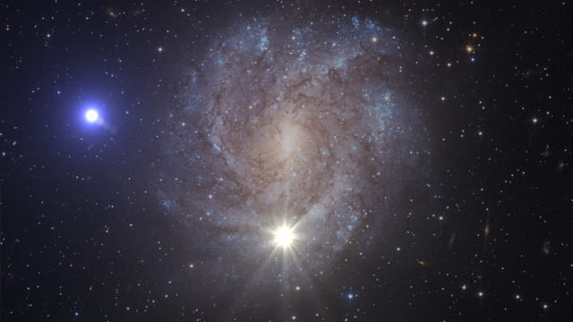 Seit einer thermonuklearen Supernova hat der schnellste Stern der Milchstraße mit dem Namen US 708 eine solch hohe Geschwindigkeit, dass er sogar unsere Galaxie verlassen wird. Seit einer thermonuklearen Supernova hat der schnellste Stern der Milchstraße mit dem Namen US 708 eine solch hohe Geschwindigkeit, dass er sogar unsere Galaxie verlassen wird.