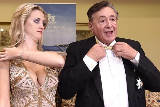 Bei Cathy und Richard Lugner hängt der Haussegen schief.