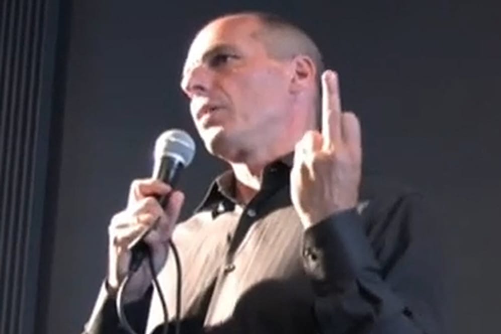 Der Mittelfinger von Gianis Varoufakis erhitzt die Gemüter.