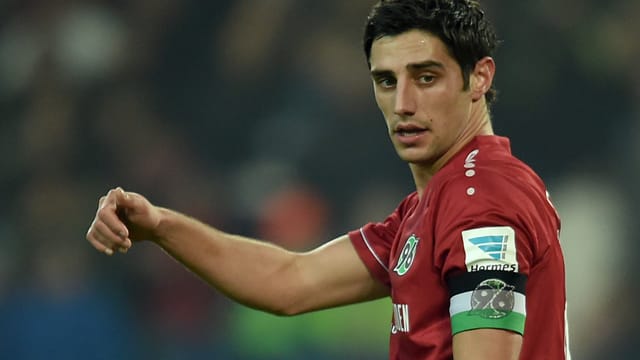 Wo zieht es Hannovers Kapitän Lars Stindl hin?