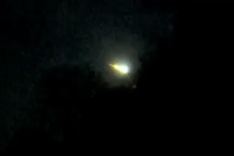 Meteor über Süddeutschland: Viele besorgte Bürger meldeten sich bei der Polizei.