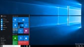 Windows 10 hat wieder ein Startmenü. Das neueste Microsoft-Betriebssystem erkennt automatisch, ob es auf einem Desktop-PC oder einem Tablet installiert ist und startet entsprechend die Oberfläche als Desktop oder in Kachel-Optik.