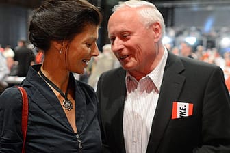 Die beiden Politiker der Linkspartei, Sahra Wagenknecht und Oskar Lafontaine haben geheiratet.