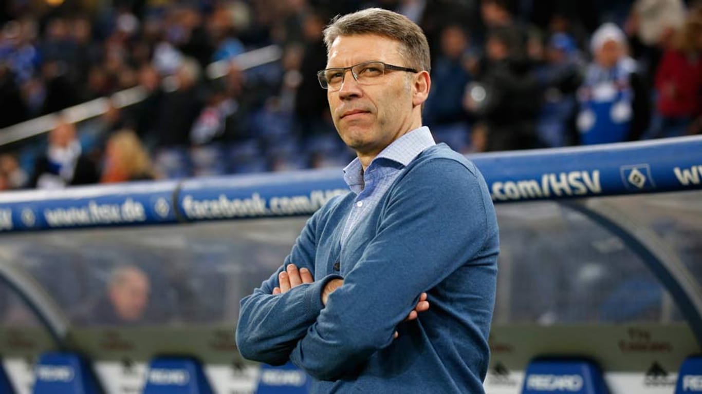 Peter Knäbel soll den HSV vor dem Abstieg bewahren.