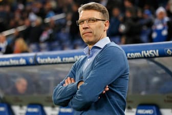 Peter Knäbel soll den HSV vor dem Abstieg bewahren.