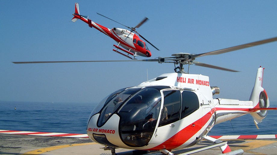 Der Rumpf des EC 130 ist mit ungefähr zehn Metern ebenso lang, wie der Hauptrotor im Durchmesser misst. Eurocopter gehört zum Airbus-Konzern und wurde vor knapp einem Jahr in "Airbus Helicopters" umbenannt.