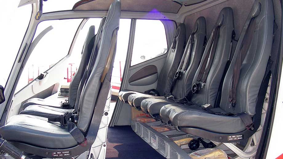 So sieht der Innenraum einen EC 130 mit Standard-Bestuhlung für sechs Passagiere aus.
