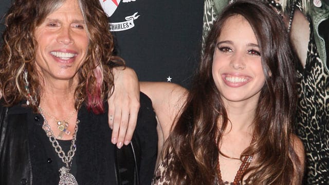 Chelsea Tyler ist die Tochter von Steven Tyler und dessen zweiter Ehefrau Teresa Barrick.