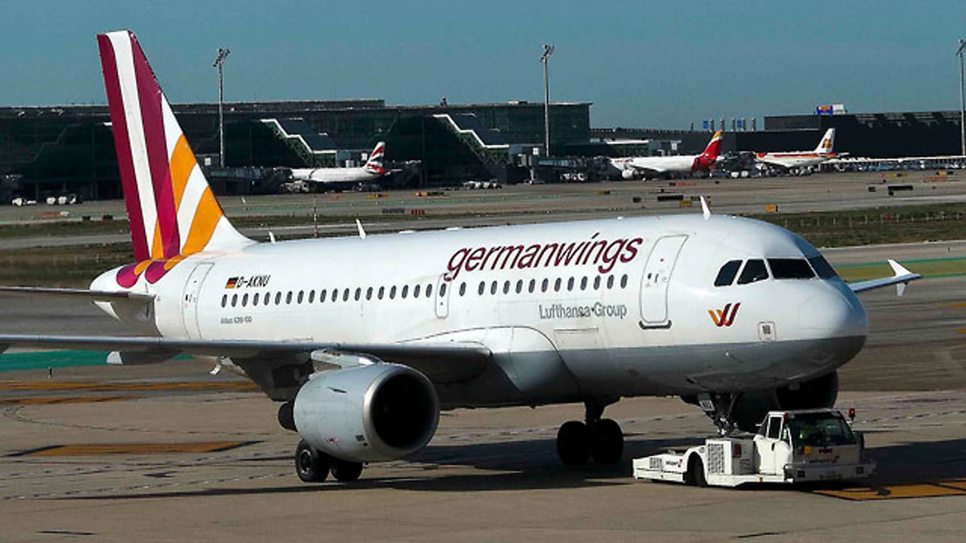 Nach der Germanwings-Katastrophe hat ein Pilot seine Fluggäste mit einfühlsamen Worten beruhigt.