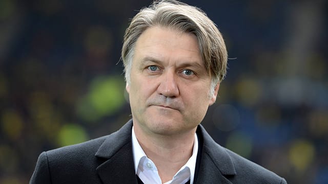 HSV-Boss Dietmar Beiersdorfer hofft auf eine Verpflichtung von Trainer Thomas Tuchel. HSV-Boss Dietmar Beiersdorfer hofft auf eine Verpflichtung von Trainer Thomas Tuchel.