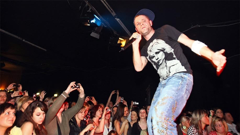 Der ehemalige East-17-Sänger Brian Harvey bei einem Auftritt im Jahr 2009. Der ehemalige East-17-Sänger Brian Harvey bei einem Auftritt im Jahr 2009.