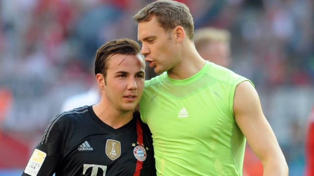 Die Bayern-Stars Mario Götze (li.) und Manuel Neuer gehören zu den fünf teuersten Bundesliga-Transfers aller Zeiten. Die Bayern-Stars Mario Götze (li.) und Manuel Neuer gehören zu den fünf teuersten Bundesliga-Transfers aller Zeiten.