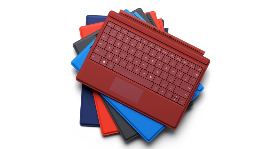 Das Tastatur-Cover gibt es in fünf verschiedenen Farben. Es wird magnetisch an das Surface 3 angeklippt und bietet flache mechanische Tasten.