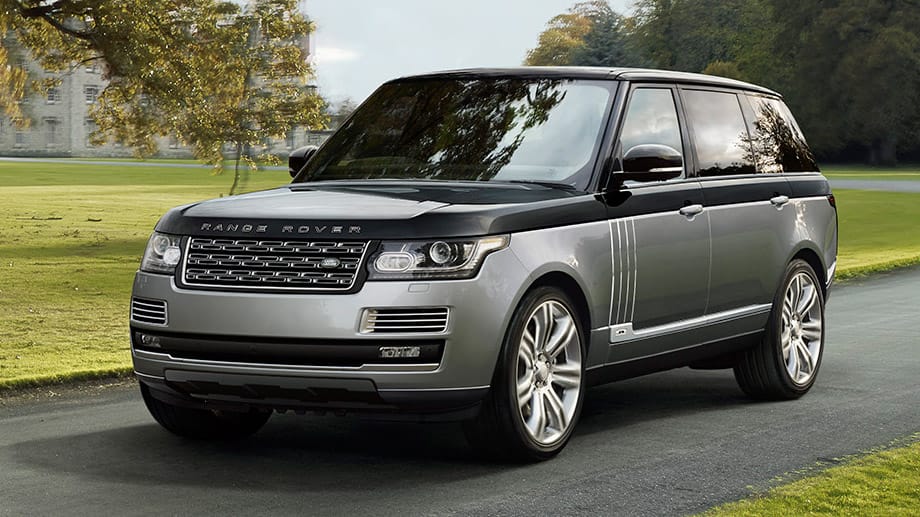 Land Rover zeigt mit dem Range Rover SV Autobiography sein neues Topmodell.