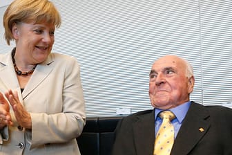 Merkel wird Altkanzler Kohl in ihrem Regierungsstil immer ähnlicher, findet ein Historiker.