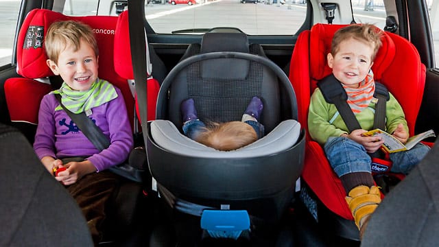 ADAC empfiehlt Familienautos: Hier ist Platz für drei Kindersitze auf der Rückbank.