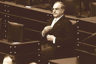 Helmut Kohl nach seiner Vereidigung zum Bundeskanzler im Jahr 1982.