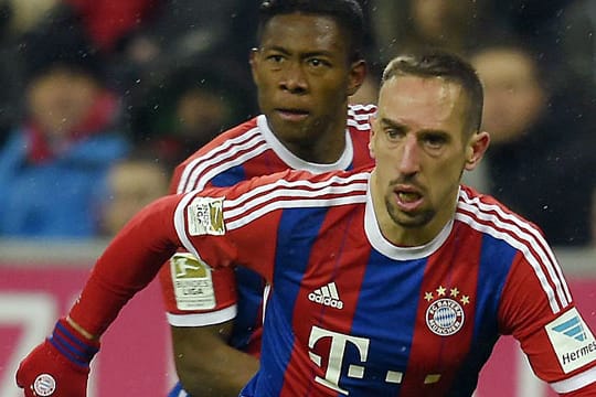Franck Ribéry (vorne) wird längere Zeit auf Mitspieler David Alaba verzichten müssen.