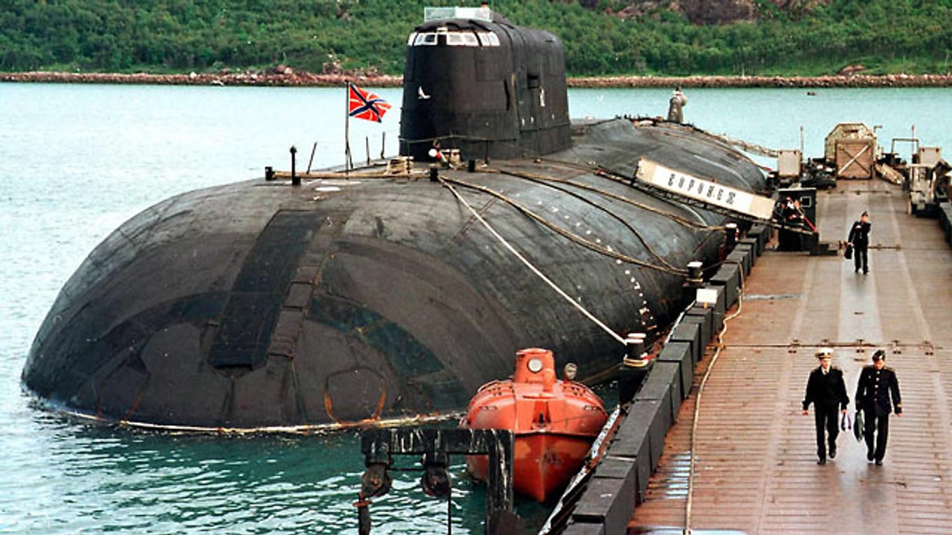 Das russische U-Boot "Orjol" ist bei Reparaturarbeiten in Brand geraten. Im Bild ist das Schwesterschiff "Woronesch" zu sehen.