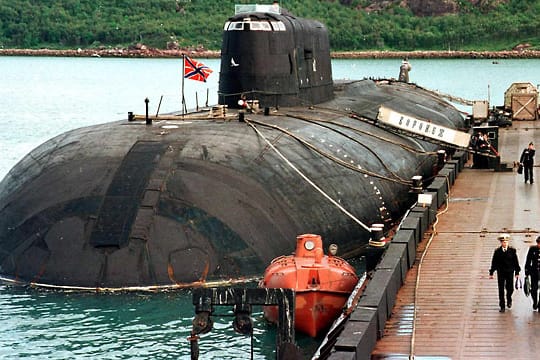 Das russische U-Boot "Orjol" ist bei Reparaturarbeiten in Brand geraten. Im Bild ist das Schwesterschiff "Woronesch" zu sehen.