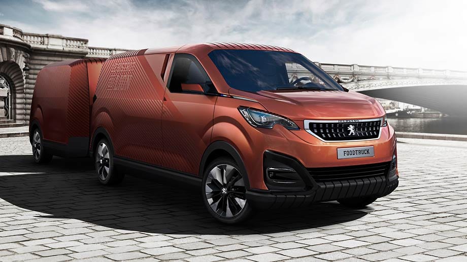 Autobauer Peugeot schickt sein rollendes Bistro auf eine Ernährungs-Tour. Der Foodtruck gastiert jetzt gleich zweimal in Mailand: erst Mitte April auf der Design-Week und danach ab Mai im französischen Pavillon auf der Weltausstellung "Expo 2015". Autobauer Peugeot schickt sein rollendes Bistro auf eine Ernährungs-Tour. Der Foodtruck gastiert jetzt gleich zweimal in Mailand: erst Mitte April auf der Design-Week und danach ab Mai im französischen Pavillon auf der Weltausstellung "Expo 2015".