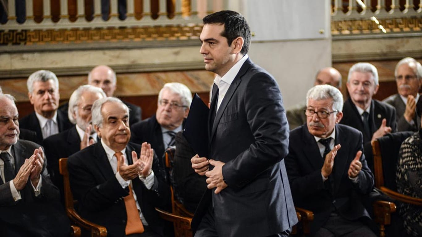 Die Tsipras-Regierung dementiert Neuwahlpläne für Griechenland.
