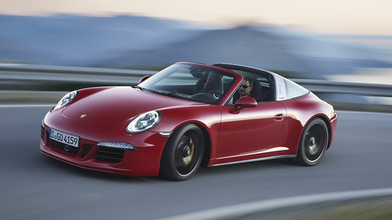 Luxus-Autos wie der Porsche 911 Targa 4 GTS bieten Fahrspaß oben ohne.
