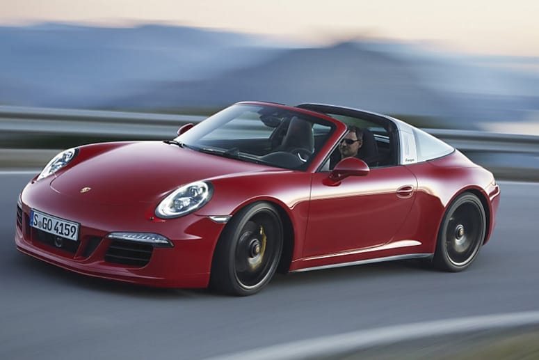 Luxus-Autos wie der Porsche 911 Targa 4 GTS bieten Fahrspaß oben ohne.