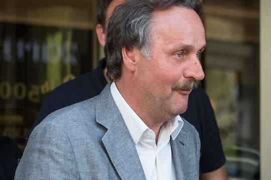 Peter Neururer wird nicht Trainer bei Hannover 96.