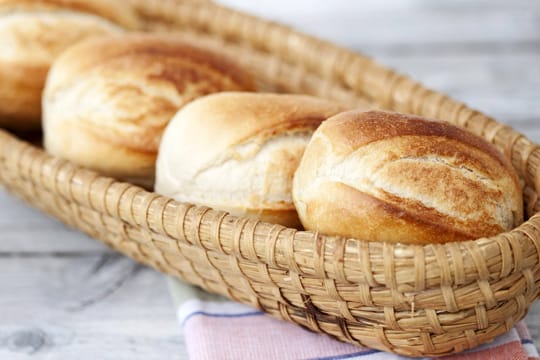 Nicht nur Sonntags: Frische, selbstgebackene Brötchen veredeln jedes Frühstück.