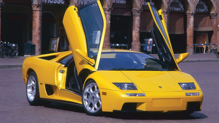Die Türen des Lamborghini Diablo gehen wie beim Vorgänger Countach nach oben und vorn.