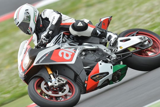 Aprilia RSV4 RF