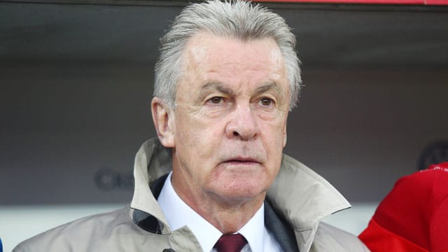 Ottmar Hitzfeld stand selbst jahrzehntelang an der Seitenlinie als Trainer. Ottmar Hitzfeld stand selbst jahrzehntelang an der Seitenlinie als Trainer.