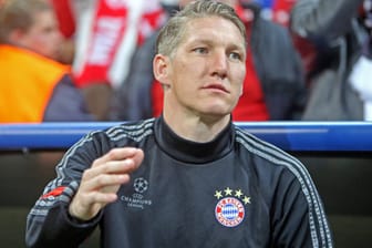 Weltmeister Bastian Schweinsteiger hat mit dem FC Bayern alles gewonnen, was es zu gewinnen gibt! Sieben Mal Deutscher Meister, sieben Mal DFB-Pokalsieger, ein Mal Champions-League-Sieger und ein Mal Weltpokalsieger.