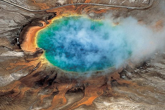 Heiße Quelle im Yellowstone Nationalpark in den USA.
