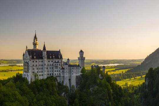 Das Schloss Neuschwanstein versprüht eine romantische Atmosphäre.