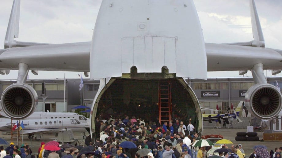 250 Tonnen Nutzlast kann die Antonov AN-225 transportieren.