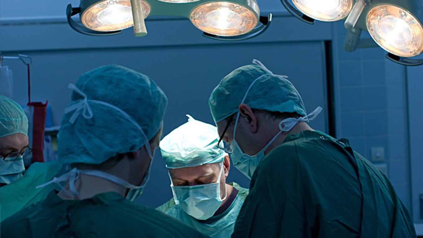 Der Hirnchirurg Henry Marsh stellt in seinem Buch "Um Leben und Tod" bewegende Fälle vor.
