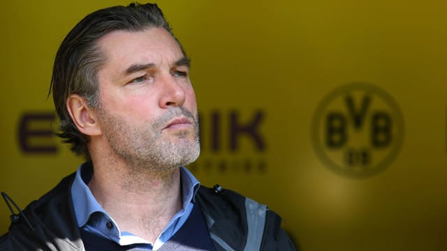 Dortmunds Sportdirektor Michael Zorc gesteht Fehler in seiner Transferpolitik ein. Dortmunds Sportdirektor Michael Zorc gesteht Fehler in seiner Transferpolitik ein.