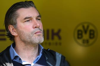 Dortmunds Sportdirektor Michael Zorc gesteht Fehler in seiner Transferpolitik ein.