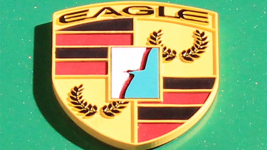 Das Logo kommt bekannt einem vor - Porsche lässt grüßen.