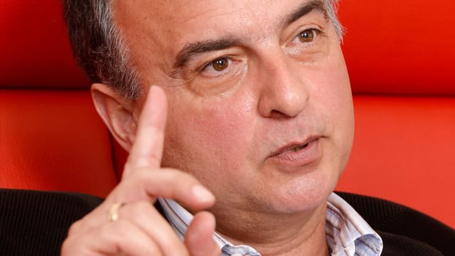 Hansi Müller sorgt für Unruhe beim VfB Stuttgart.