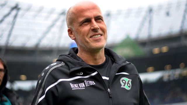 Hannovers neuer Trainer Michael Frontzeck hat ein klares Ziel: den Klassenerhalt. Hannovers neuer Trainer Michael Frontzeck hat ein klares Ziel: den Klassenerhalt.