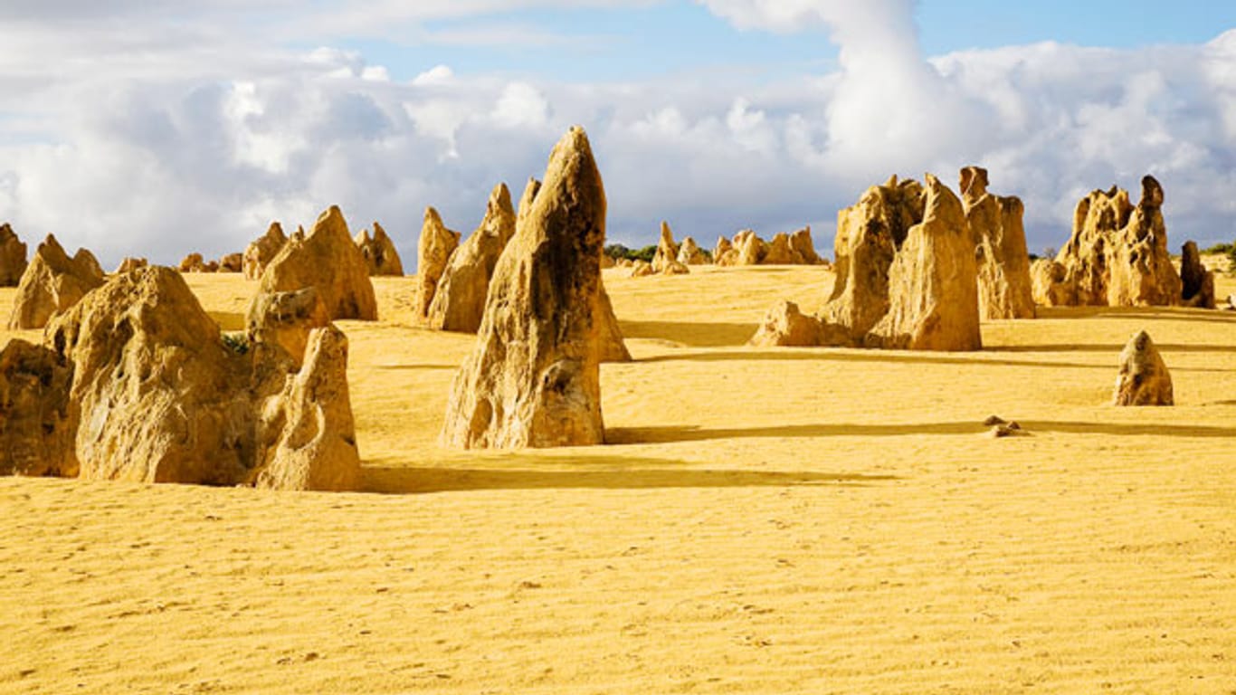 Eine Kulisse wie auf einem Wüstenplaneten: die „Pinnacles“ im Westen Australiens.